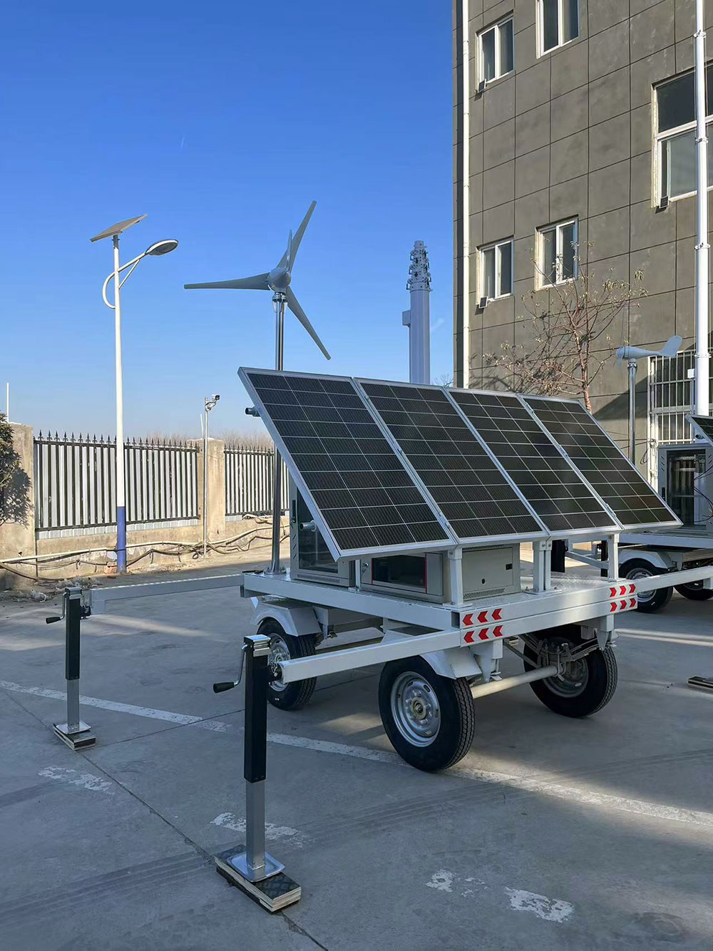 風光互補型升降桿